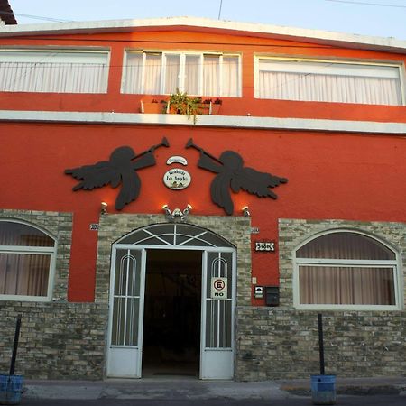 לינה וארוחת בוקר גואדלחארה Residencia Los Angeles מראה חיצוני תמונה